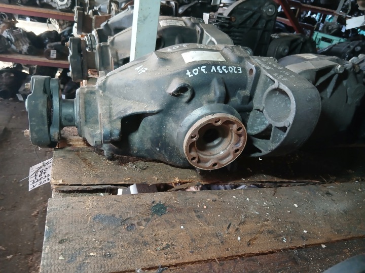 PONT DIFFÉRENTIEL ARRIÈRE ARRIÈRE 7566169-02 BMW E90 E91 2.0 D 143 KM 04-10