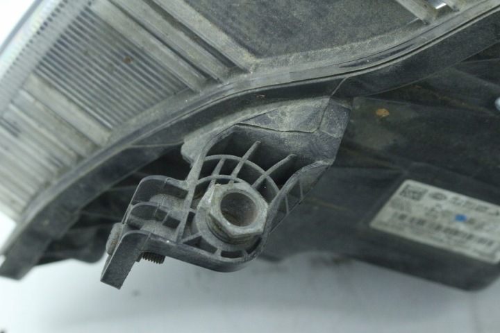 PHARE DROIT AVANT 7C1941006 VW CRAFTER II MAN TGE EUROPE