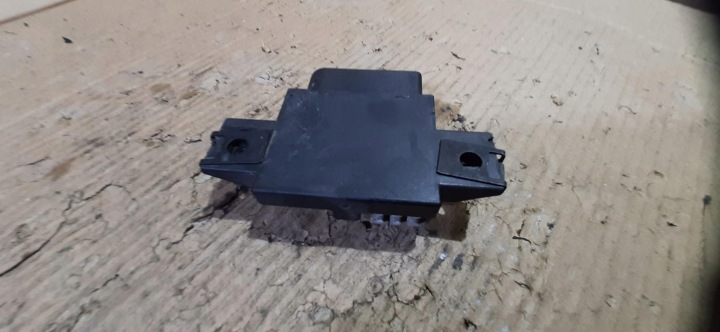 MODULE CONTRÔLEUR POMPES CARBURANTS AUDI Q5 8K0906093F