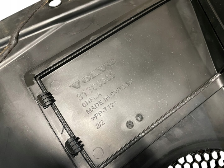 DOUBLURE DE PASSAGE DE ROUE ENSEMBLE VOLVO XC90 II ORIGINAL