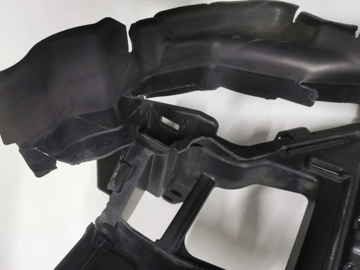JALOUSIE STORE GUIDE D'AIR RENFORCEMENT VOLVO XC-60 2.347