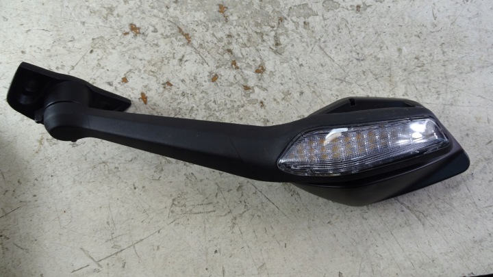 M104 CFMOTO CF MOTO 450 SR AVEC 24' RÉTROVISEUR DROIT CLIGNOTANT ORIGINAL