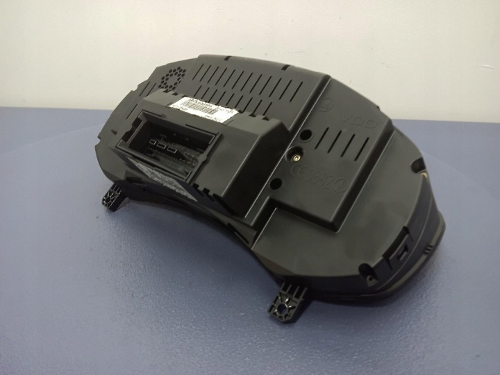 SKODA OCTAVIA II 1.6 B COMPTEUR TABLEAU DE BORD EUROPE 1Z0920810B