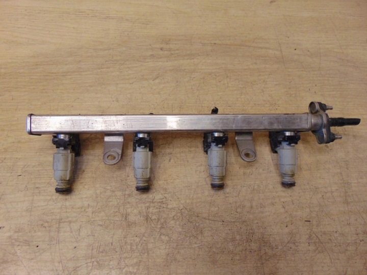 MOULURE INJECTION OPEL AMPÈRE 0280151253 55570149