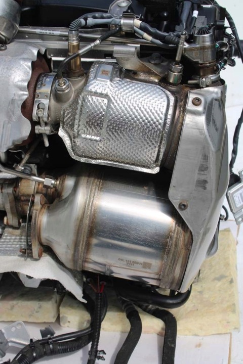 AUDI CATALYSEUR FILTRE PARTICULES DURES FAP 04L131669H 04L131765BP 04L131669
