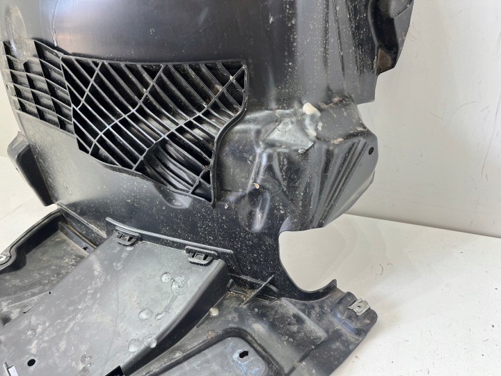 AUDI A5 B10 24- PASSAGE DE ROUE AVANT DROIT 8B3853888