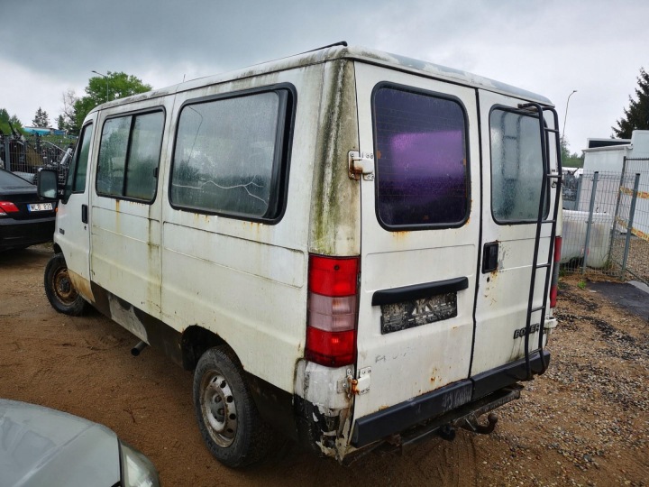 PEUGEOT BOXER SERRURE DE PORTE AVANT DROIT 2001 2.5L