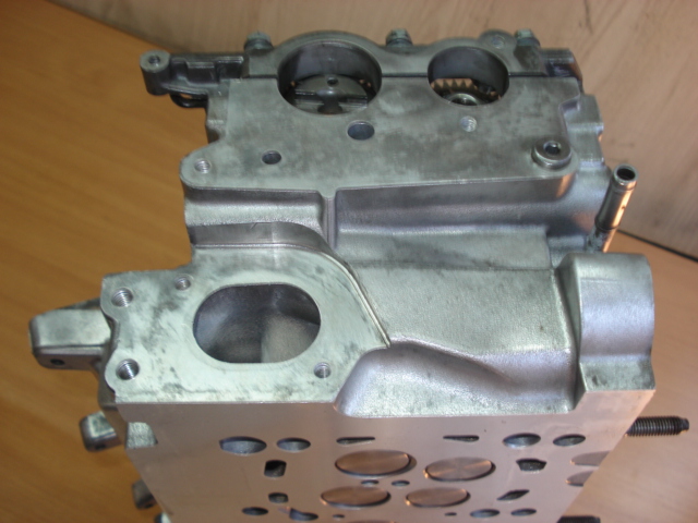 CULASSE 03L103373G V250 VW TRANSPORTER T5 T6 2.0 TDI CAA CFC SUR REGENER GOT