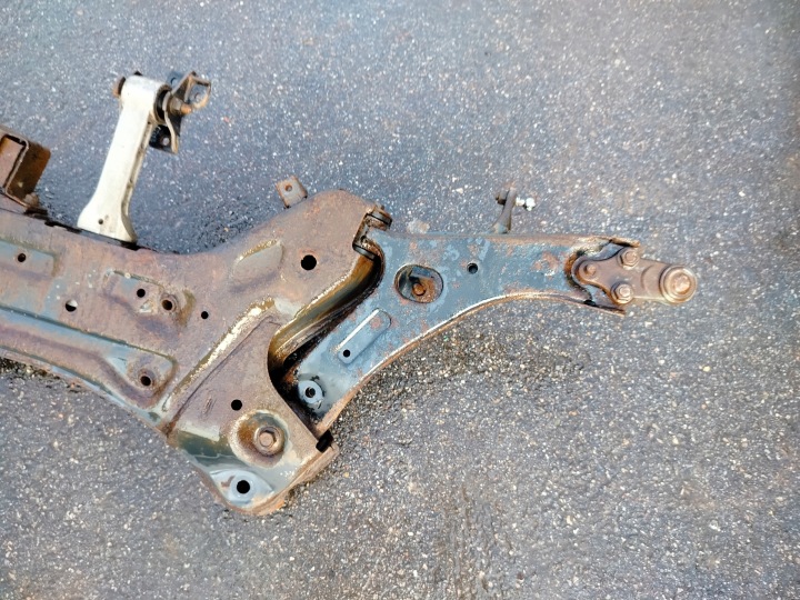 KIA SPORTAGE III CHÂSSIS POUTRE CHÂSSIS 62401-2Y100