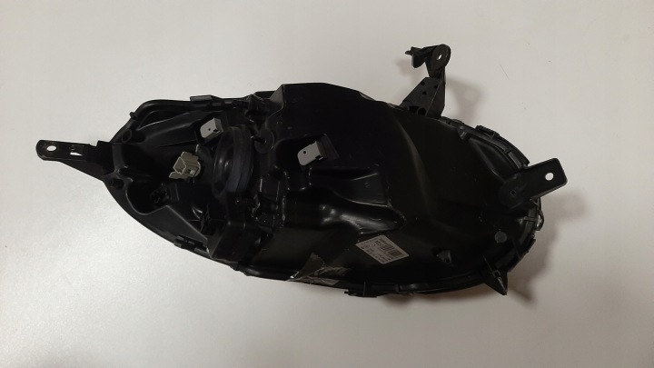 NISSAN MICRA K12 PHARE DROIT AVANT PROJECTEUR