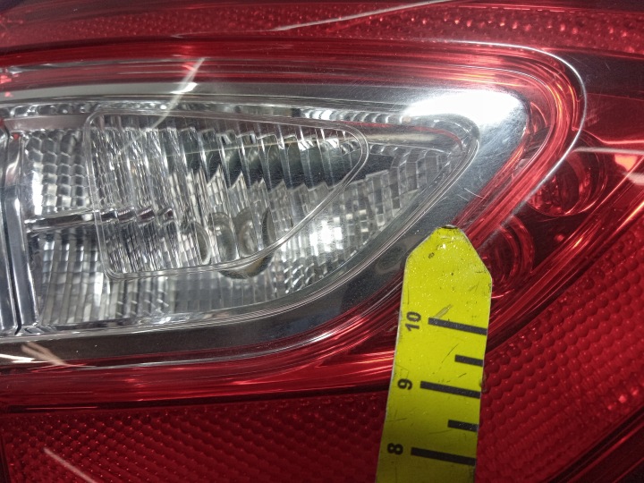 MONDEO MK5 HAYON PHARE ARRIÈRE GAUCHE DANS COUVERCLE DE COFFRE DS73-13A603JF