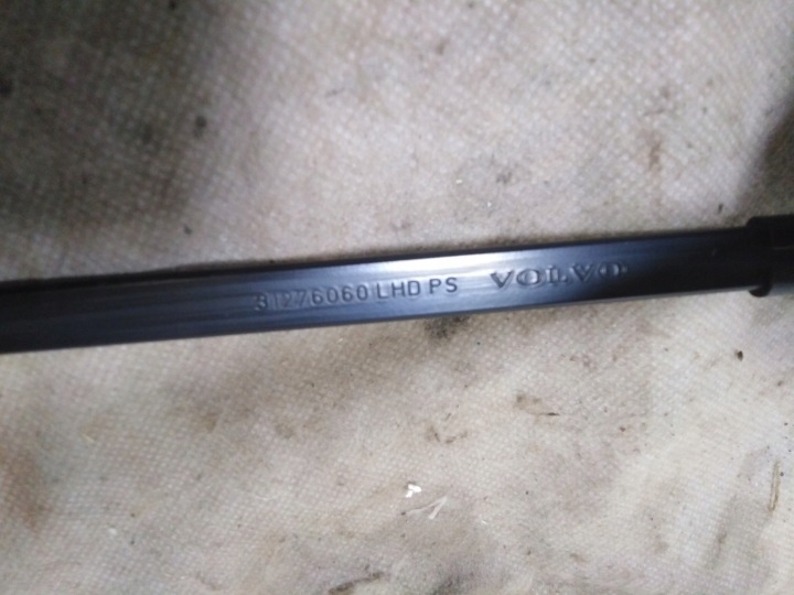 VOLVO V40 II LIFT BRAS DE SUSPENSION ESSUIE-GLACES AVANT COMPLET 18R EUROPE