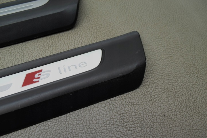 BAGUETTES DÉCORATIF SEUIL AUDI Q7 (4M) 4M0853373B 2019