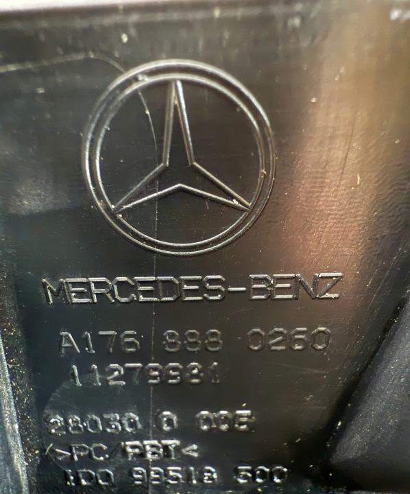 CALANDRE GRILLE RADIATEUR MERCEDES A CLASSE W176 LIFT A1768880260