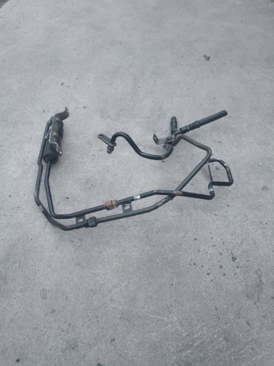 AUDI A4 FIL HUILEUX FILTRE HUILES 8E0317823L