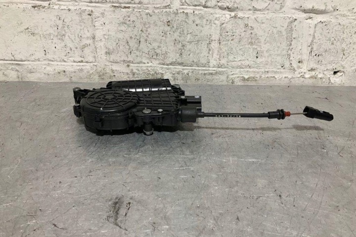 SERRURE GAUCHES AVANT PORTES BMW 7 (F01, F02) 4151309800 4.4L GASOLINE