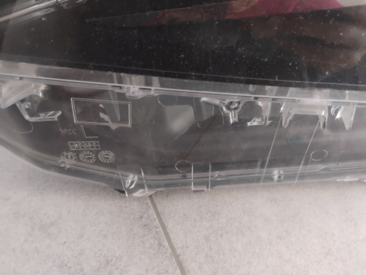 TOYOTA YARIS CROSS LENTILLE LED 0D-310 PHARE GAUCHE EUROPE