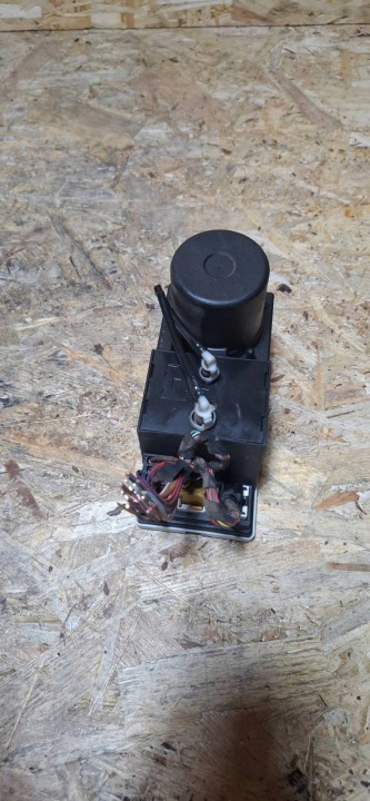 AUDI A3 8L POMPE CENTRAL SERRURE 8L0862257E