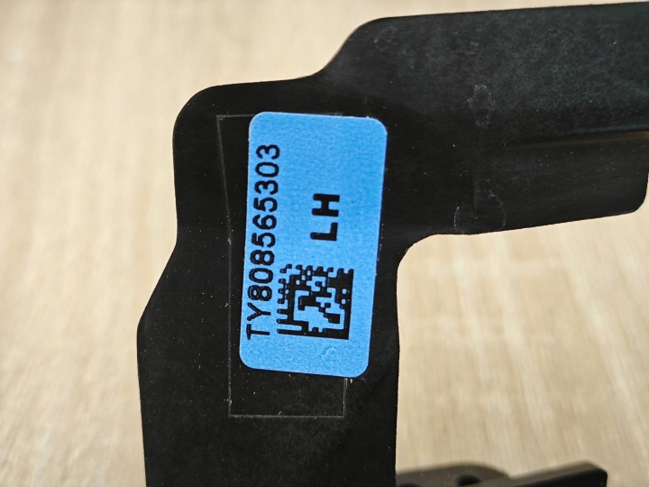 ORIGINALE PROTECTION CHÂSSIS RADAR ABSORBERA GAUCHE BMW X5 G05 LCI 8085653 9KM