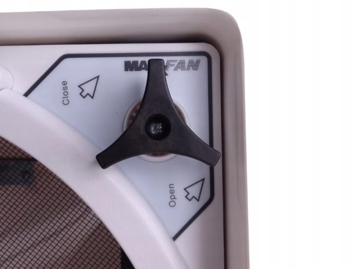 VITRE TOITS VENTILATEUR MAXXFAN DELUXE BLANC