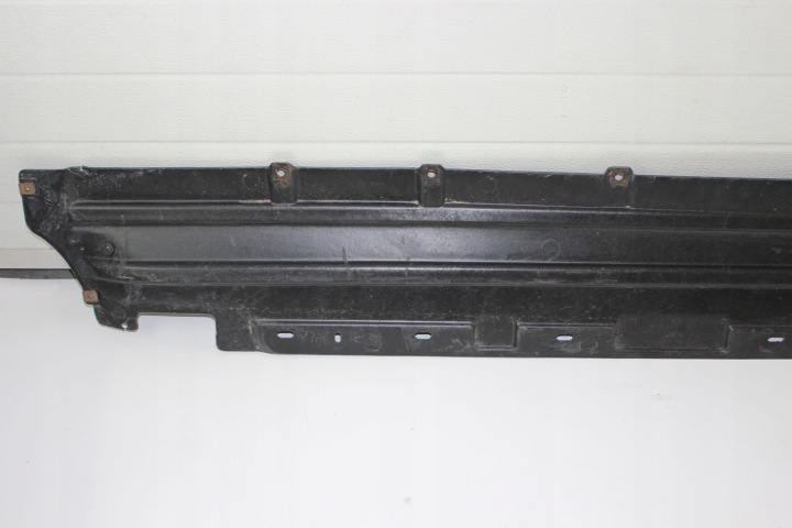 BMW OE 8402438 PROTECTION CHÂSSIS