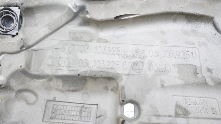 VW TIGUAN I 5N 2.0 TDI COUVERCLE PROTECTION MOTEUR 3L103925