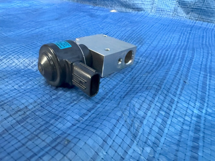 SOUPAPE REZPREZNY RENAULT MEGANE V E-TECH 447520-0220