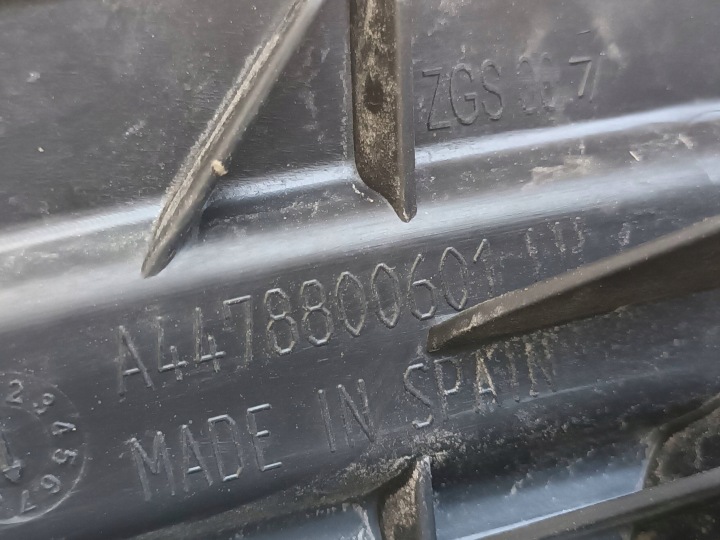 MERCEDES VITO VIANO W447 GLISSIÈRE PARE-CHOCS GAUCHE FIXATION AVANT GAUCHE
