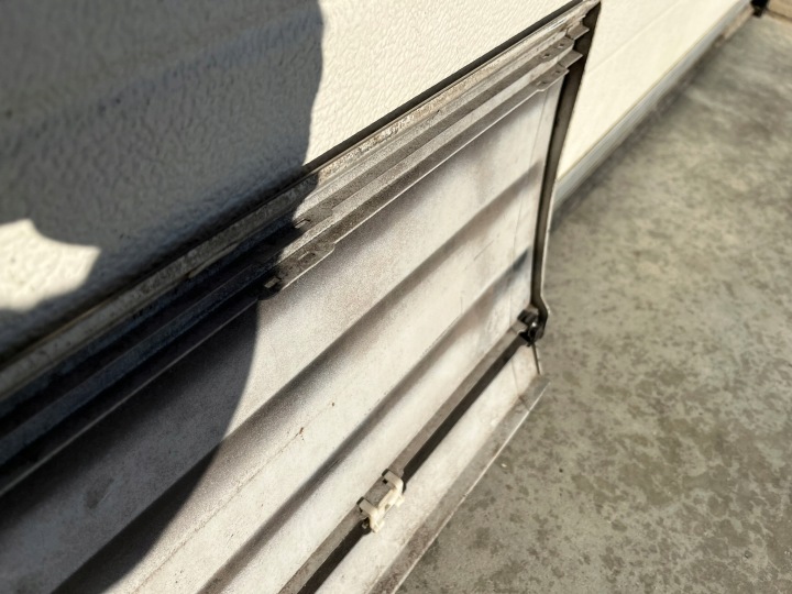 LARGE MOULURE PORTES DROITS MERCEDES W124 COUPÉ CE CABRIO 1246902240