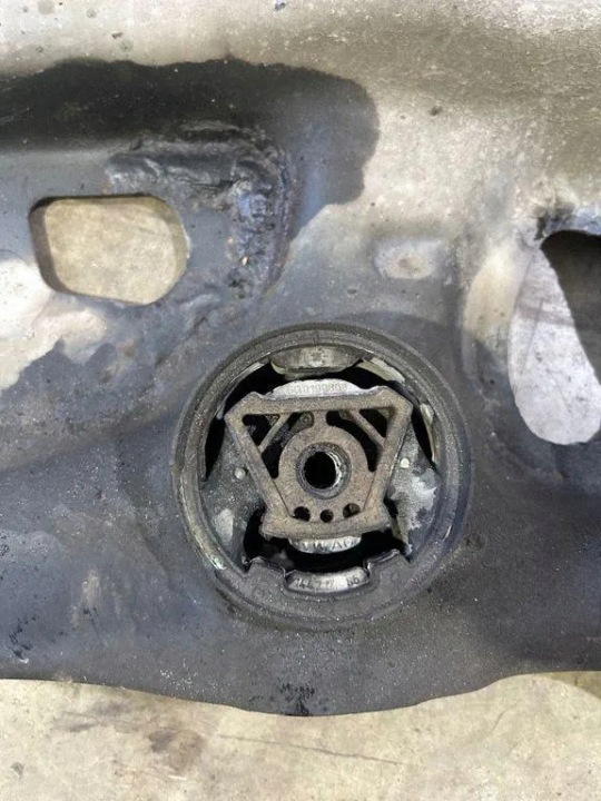SEAT LEON III VW GOLF VII CHÂSSIS AVANT CHÂSSIS 5Q0199315