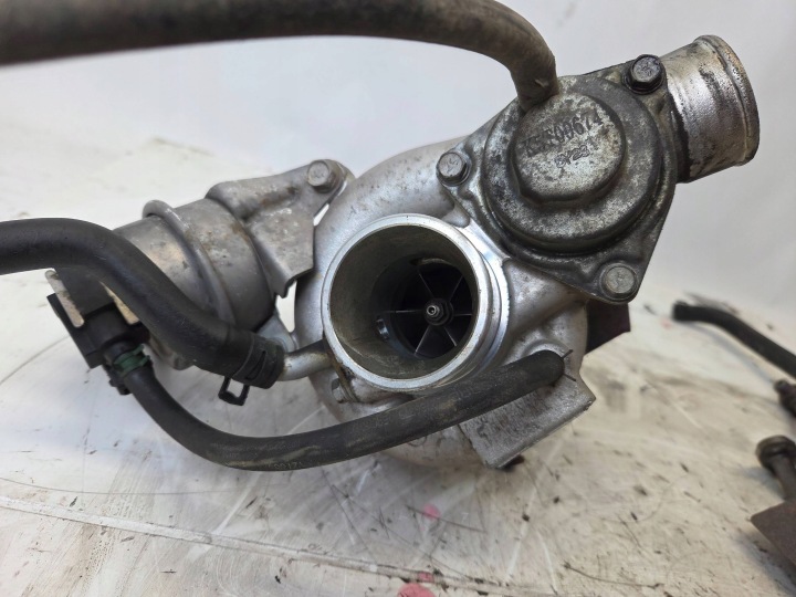 TURBOCOMPRESSEUR CONDUITES DE DÉRIVATION ÉTAT EN TRÈS BON ÉTAT SAAB 93 9-3 II 2.0T AERO TD04L-14T