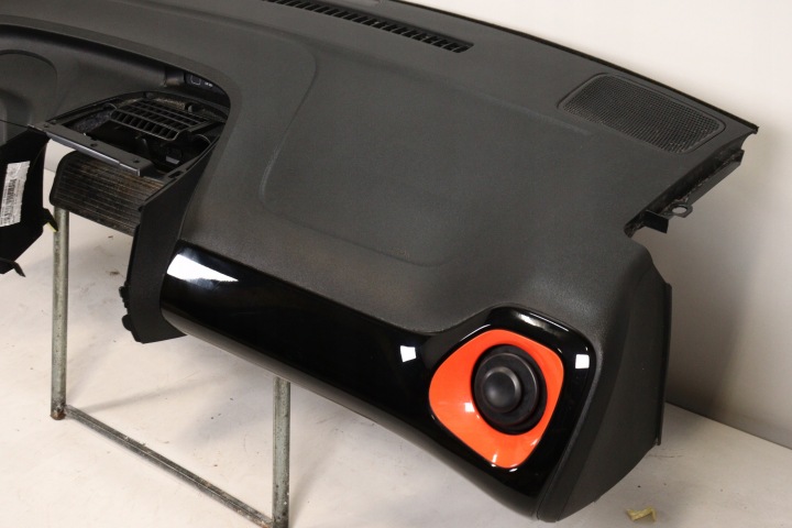 PLANCHE CONSOLE TOYOTA AYGO II (14-) AIRBAG COURROIES ORIGINAL