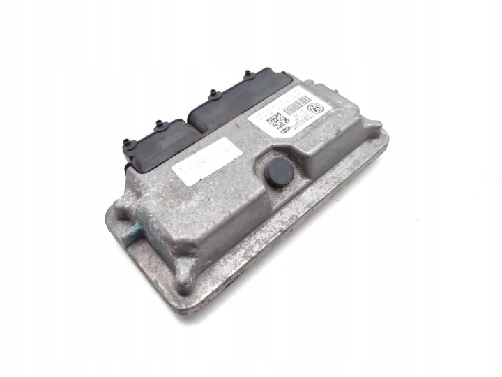 VW POLO CONTRÔLEUR MODULE ECU 1.2 ESSENCE 40KW (54 HP) 03C906024AS 2006