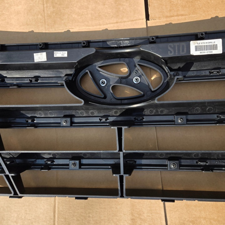 CALANDRE CALANDRE HYUNDAI TUCSON II III 15-18 86351-D7000 ORIGINAL