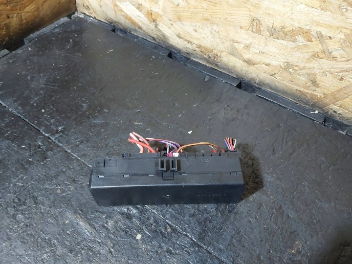 CHÂSSIS MODULE FUSIBLES MERCEDES-BENZ A0005400072