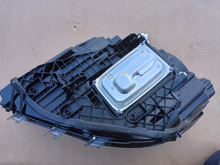 MERCEDES GLA 247 LIFT COMPLET LED GAUCHE PERFORMANCE DROITE NEUF ORIGINE A2479063504