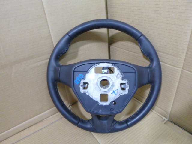 VOLANT CUIR MULTIFONCTION CORSA E