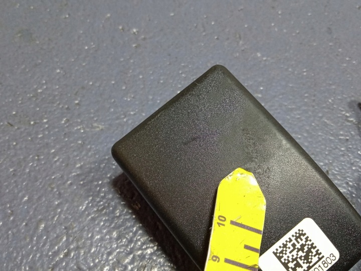 BMW 5 G30 AGRAFE COURROIE DROIT ARRIÈRE 7475018