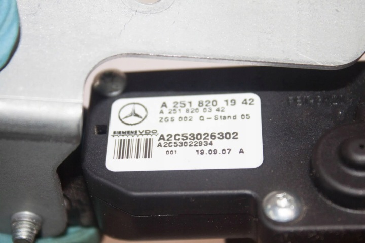 MERCEDES-BENZ R W251 2007 MOTEURS VITRE