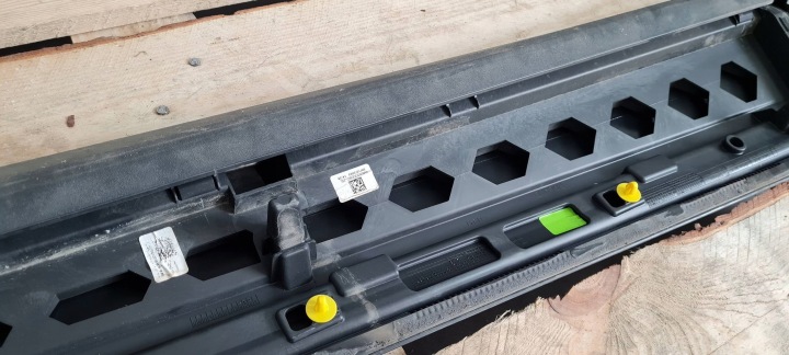 SQ8 4M RSQ8 Q8 MOULURE PORTES GAUCHE GAUCHE AVANT LJ5L 4M8853059D