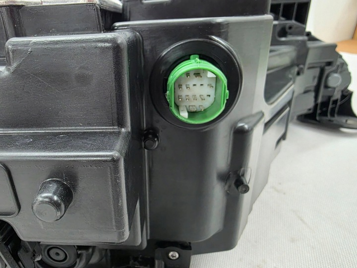 ALFA ROMEO STELVIO LIFT 23+ PHARE AVANT DROITE COMPLET LED EUROPE 00505801750
