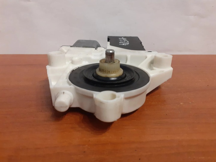 ÉLÉVATEUR VITRES DROITS AVANT PORTES PEUGEOT 407 (6D_) 1137328127 2004