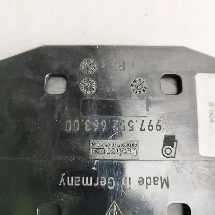 CHANGEUR CD PORSCHE 99755266300