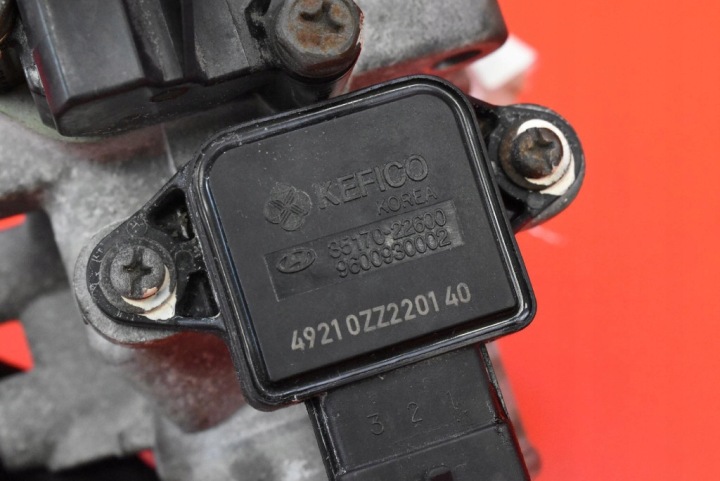 PAPILLON DES GAZ KIA CERATO 1 I 1.6 16V 105 KM 04-06