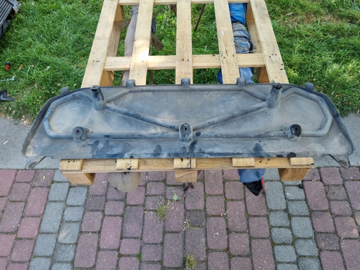 VW TIGUAN I 5N PLAQUE SOUS PARE-CHOCS 5N0805915