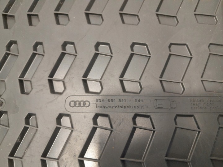 AUDI Q5 80A TAPIS COUVERCLES DE COFFRE TAPIS DE SOL CAOUTCHOUC 80A061182 80B061501 80B061511