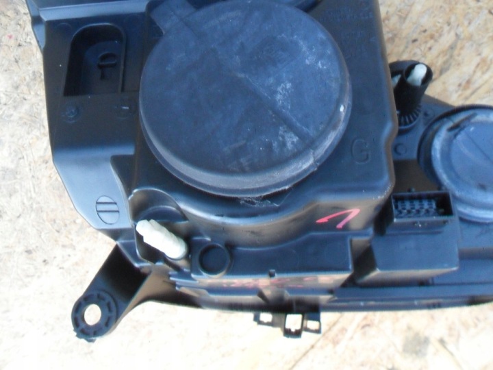 CITROEN C5 LA/LC 2004- PROJECTEUR GAUCHE