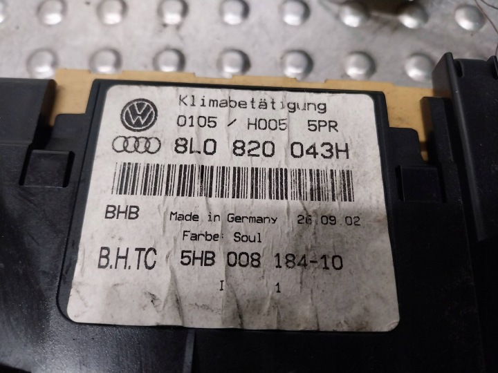 PANNEAU CONDUIT D'AIR CLIMATISATION 8L0820043H AUDI A3 8L