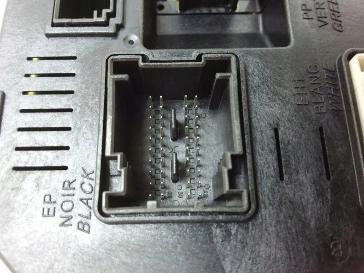 MODULE CONFORT CITROËN C4 I (LC_) 9658158480 1.6L DIESEL 2006