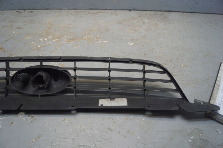 FORD FOCUS MK2 LIFT GRILLE CALANDRE (G320)